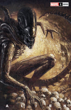 Load image into Gallery viewer, ALIEN #1 UNKNOWN COMICS MARCO MASTRAZZO EXCLUSIVE VAR (03/24/2021)

