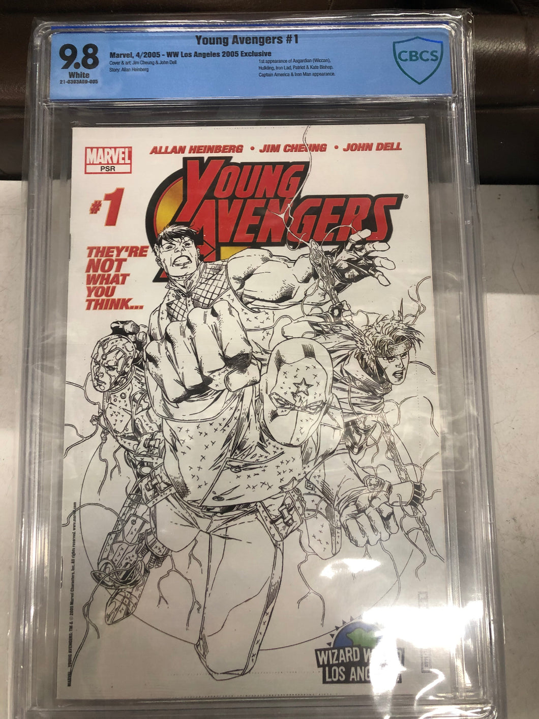 YOUNG AVENGERS #1 - WW Los Angeles 2005 EXCLUSIVE - CBCS 9.8