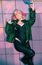 Load image into Gallery viewer, SPIDER-GWEN: GWENVERSE #3 UNKNOWN COMICS SWAY EXCLUSIVE VIRGIN VAR (06/15/2022)
